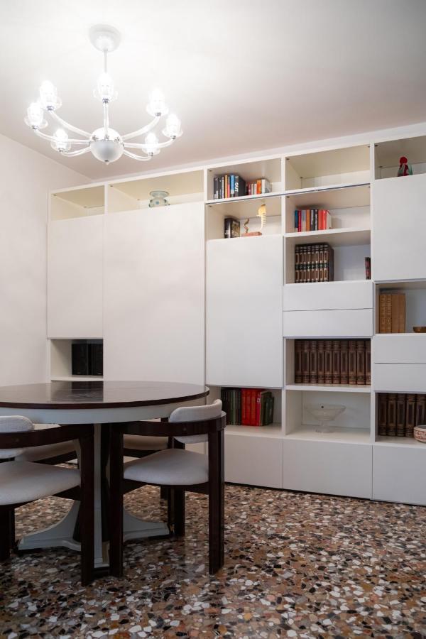 Apartment Canale View - S. Agostino *